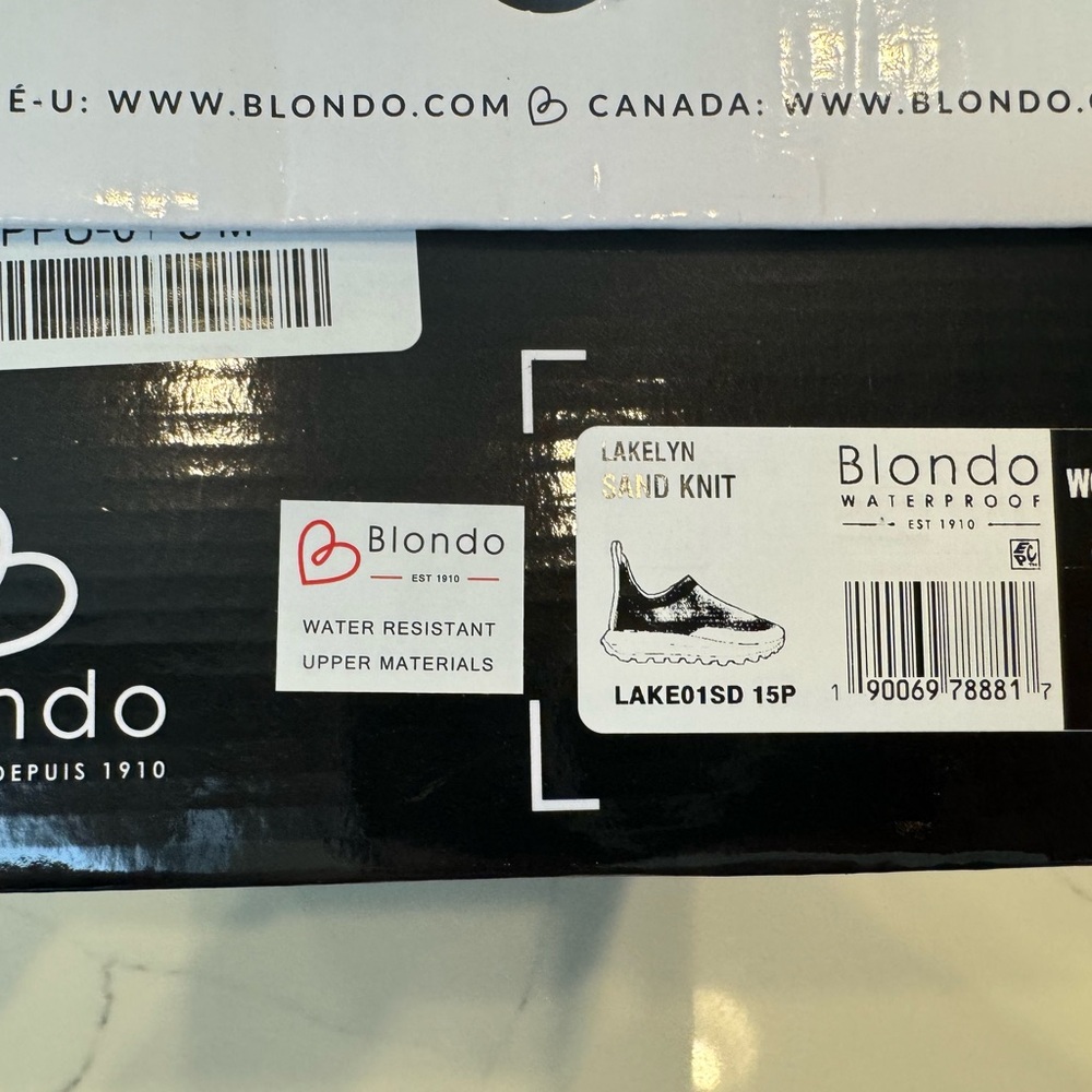 Blondo new in box slip on sneakers waterproof sand color - Picture 9 of 14